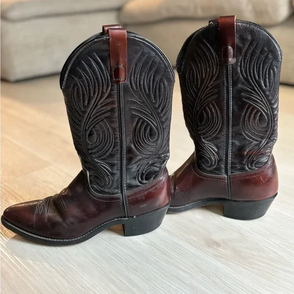 Laredo Black Leather Boots - Picture 2 of 5